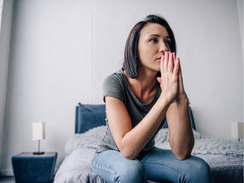 Partes do Corpo da Mulher que são Mais Afetados pela Ansiedade. Como a Psicoterapia pode Tratar?
