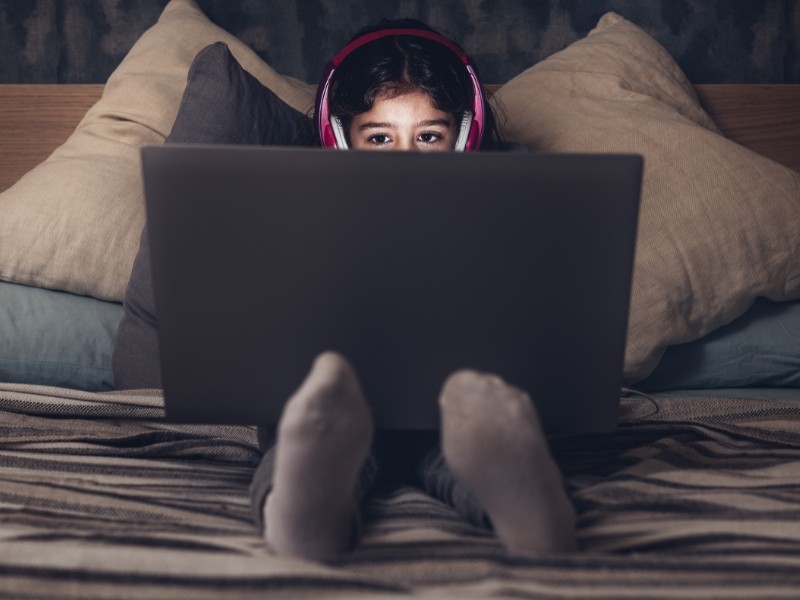 A Importância de Monitorar os Filhos nas Redes Sociais e Plataformas de Jogos