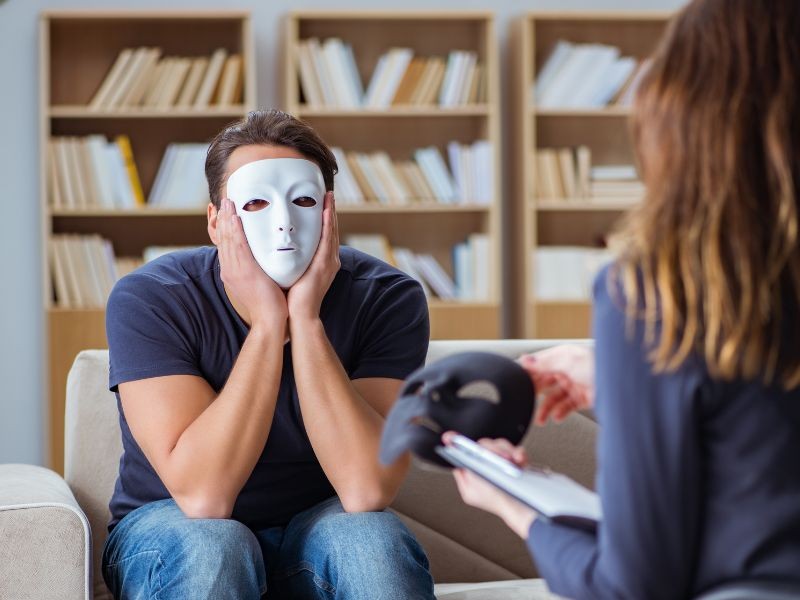 “O narcisista que ninguém vê.”