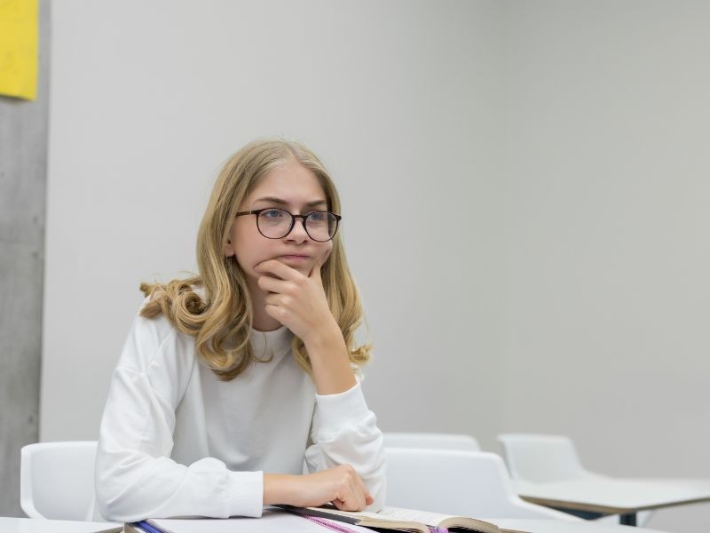 Pare de Gastar Seu Tempo Tentando Entender Por Que o Outro Te Trata Mal